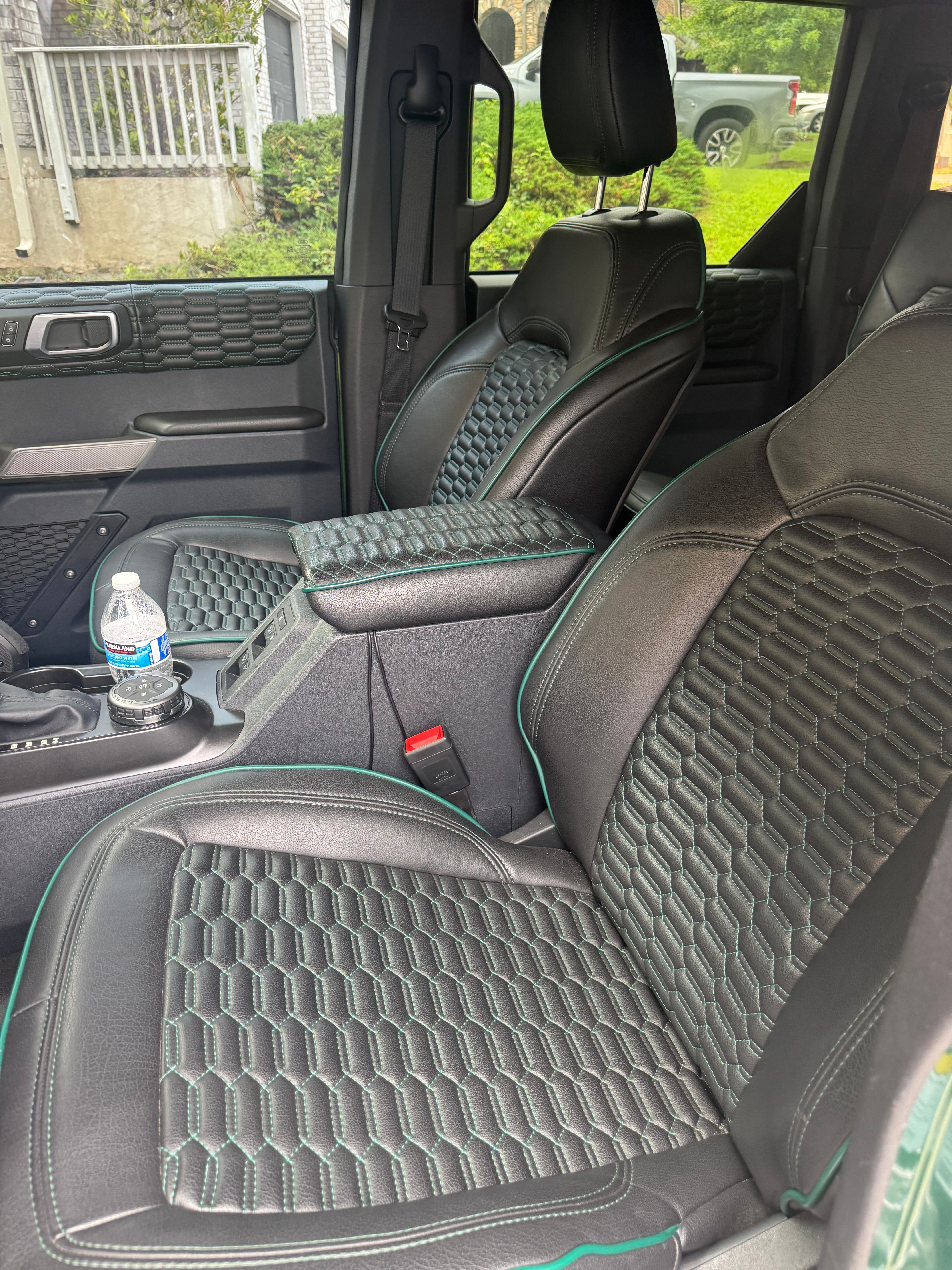 Used 2023 Ford Bronco Black Diamond AWD/4WD image 7