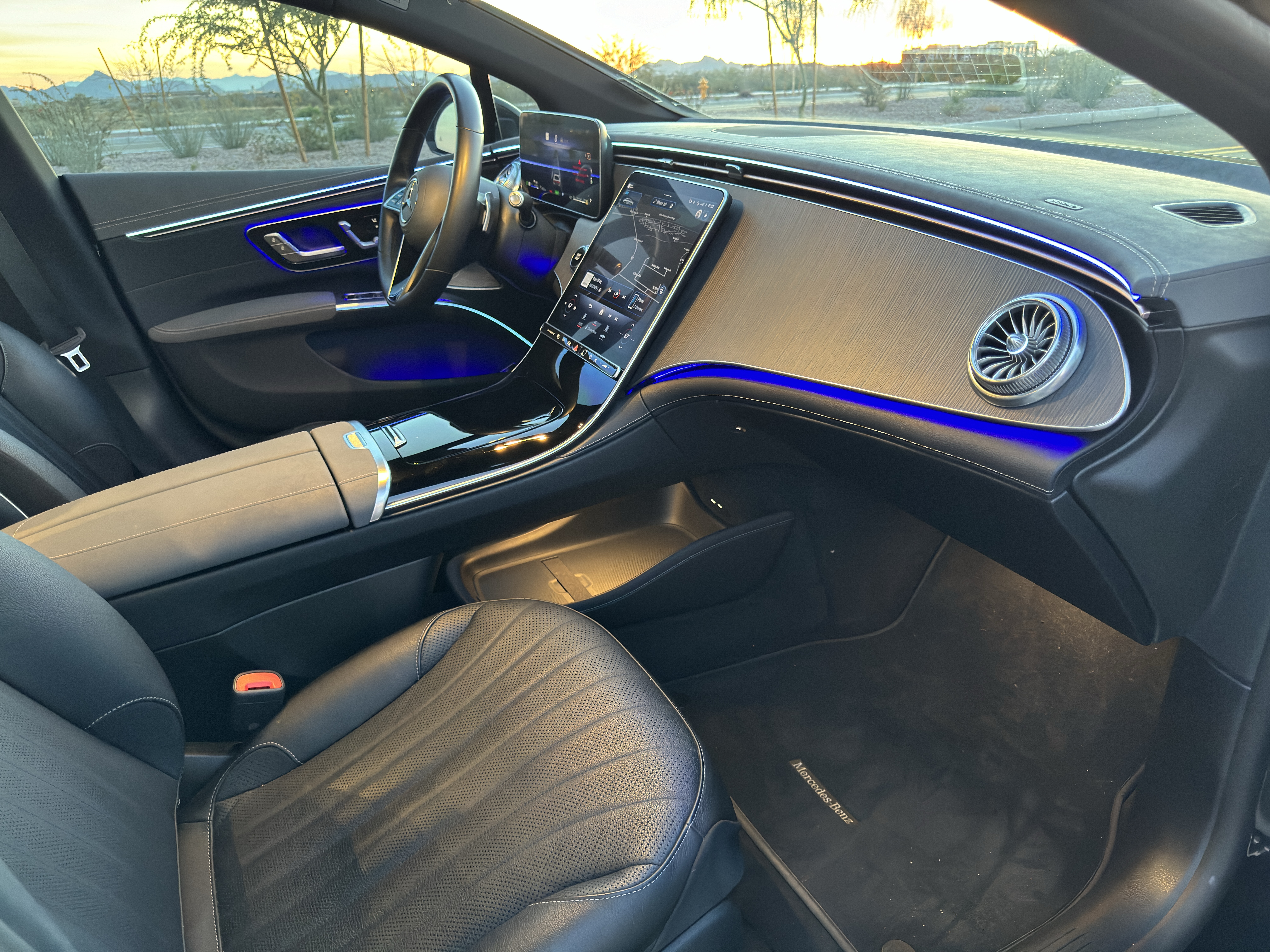 Used 2022 Mercedes-Benz EQS 450+ Sedan image 4