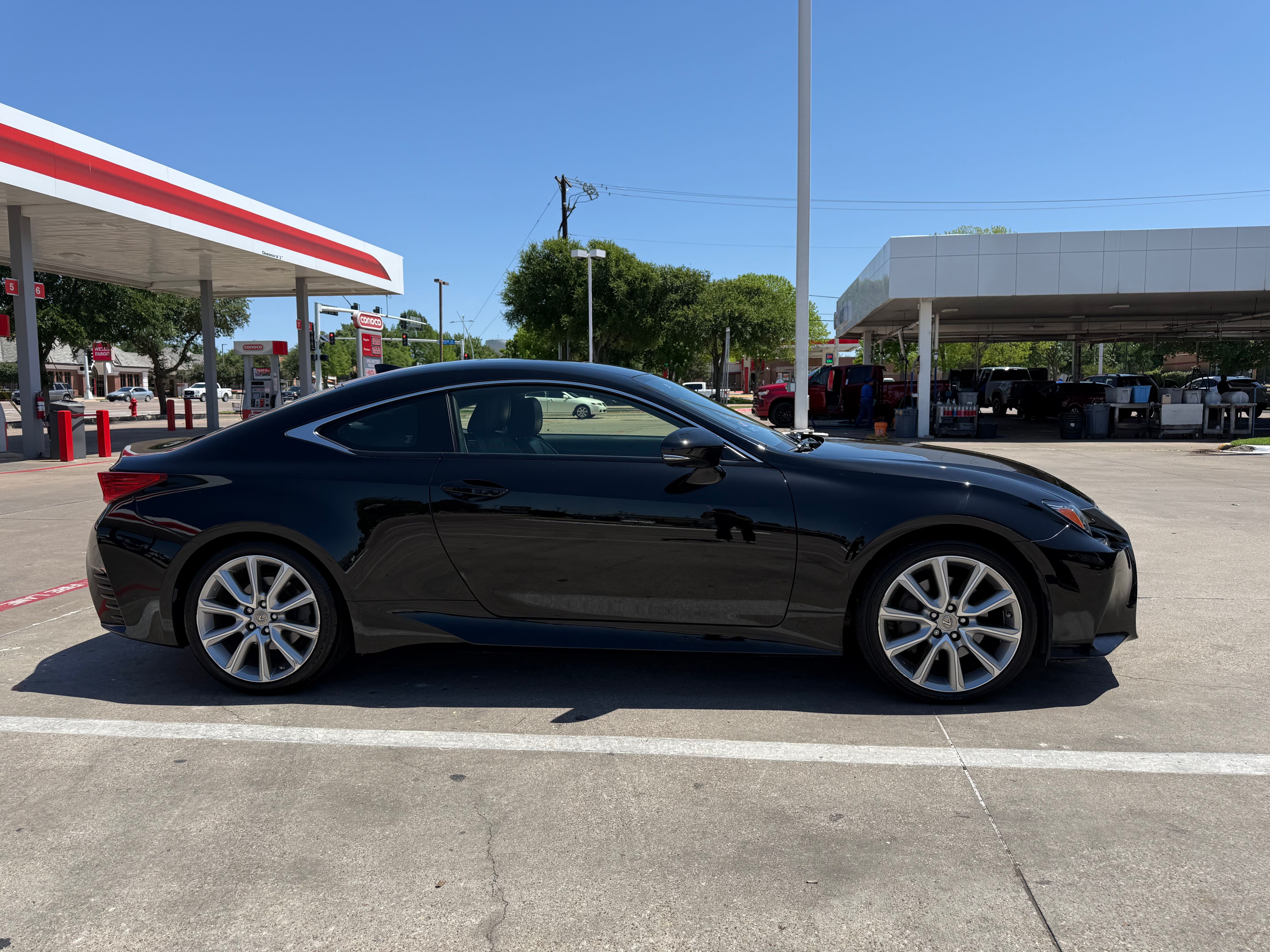 Used 2015 Lexus RC 350 w/ Luxury Package RWD image 4