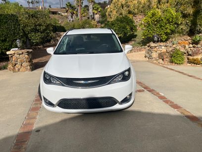 Used 2017 Chrysler Pacifica Touring-L