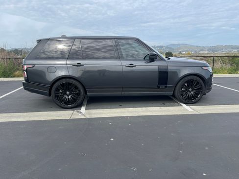 Used 2019 Land Rover Range Rover Long Wheelbase Supercharged image 5