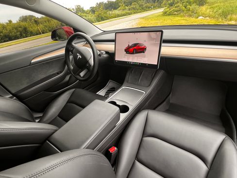 Used 2023 Tesla Model 3 Standard Range RWD image 18