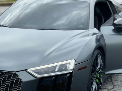 Used 2017 Audi R8 V10 plus