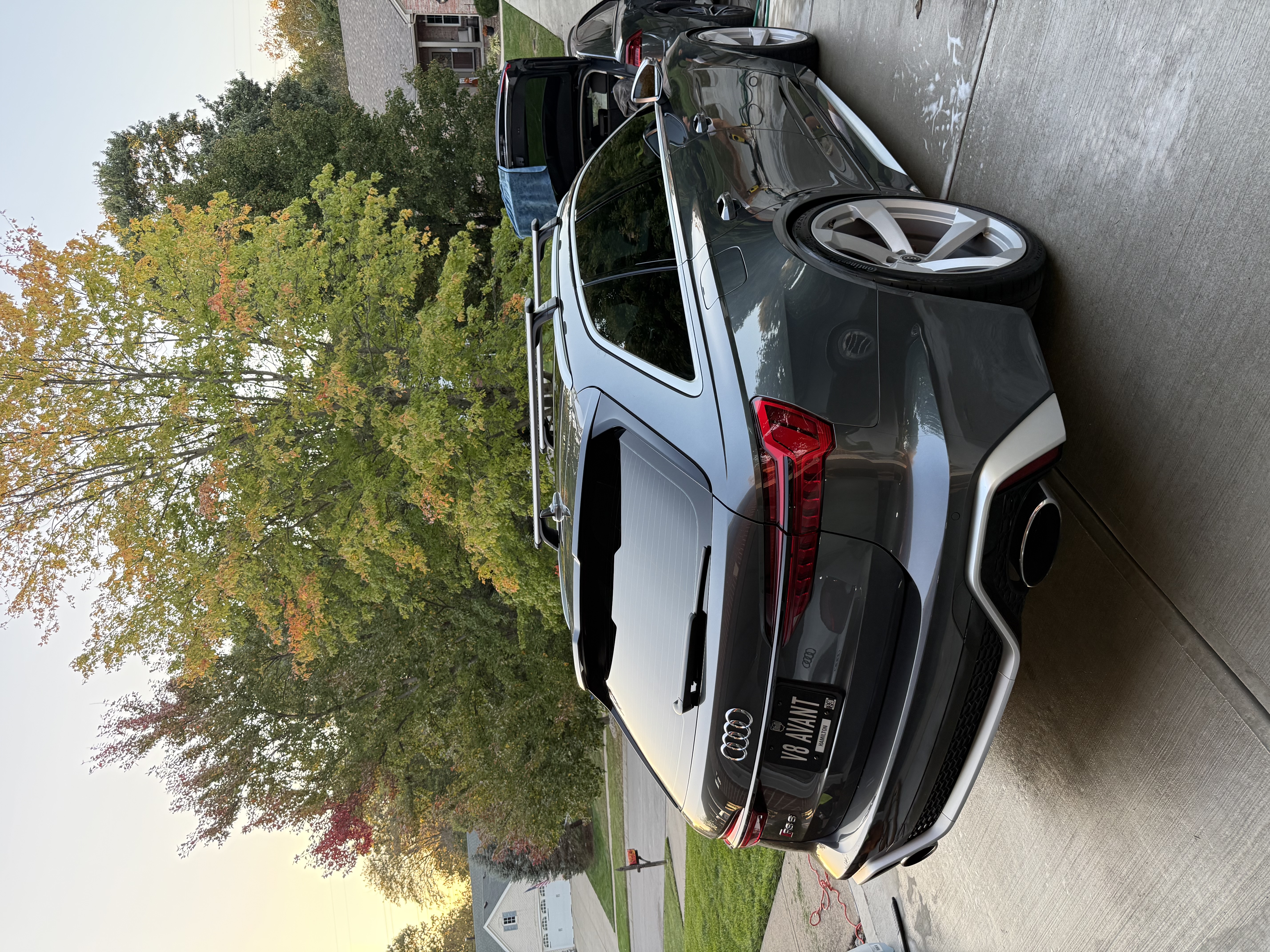 Used 2021 Audi RS 6 AWD/4WD image 12