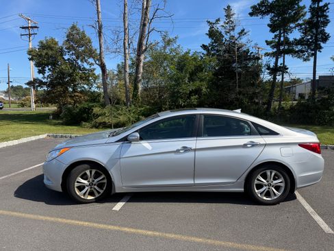 Used 2013 Hyundai Sonata Limited image 2