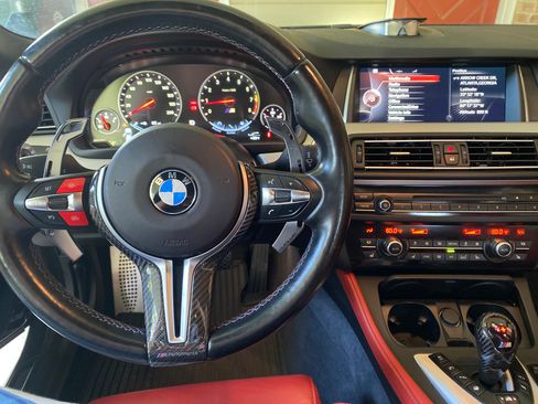 Used 2016 BMW M5 image 26