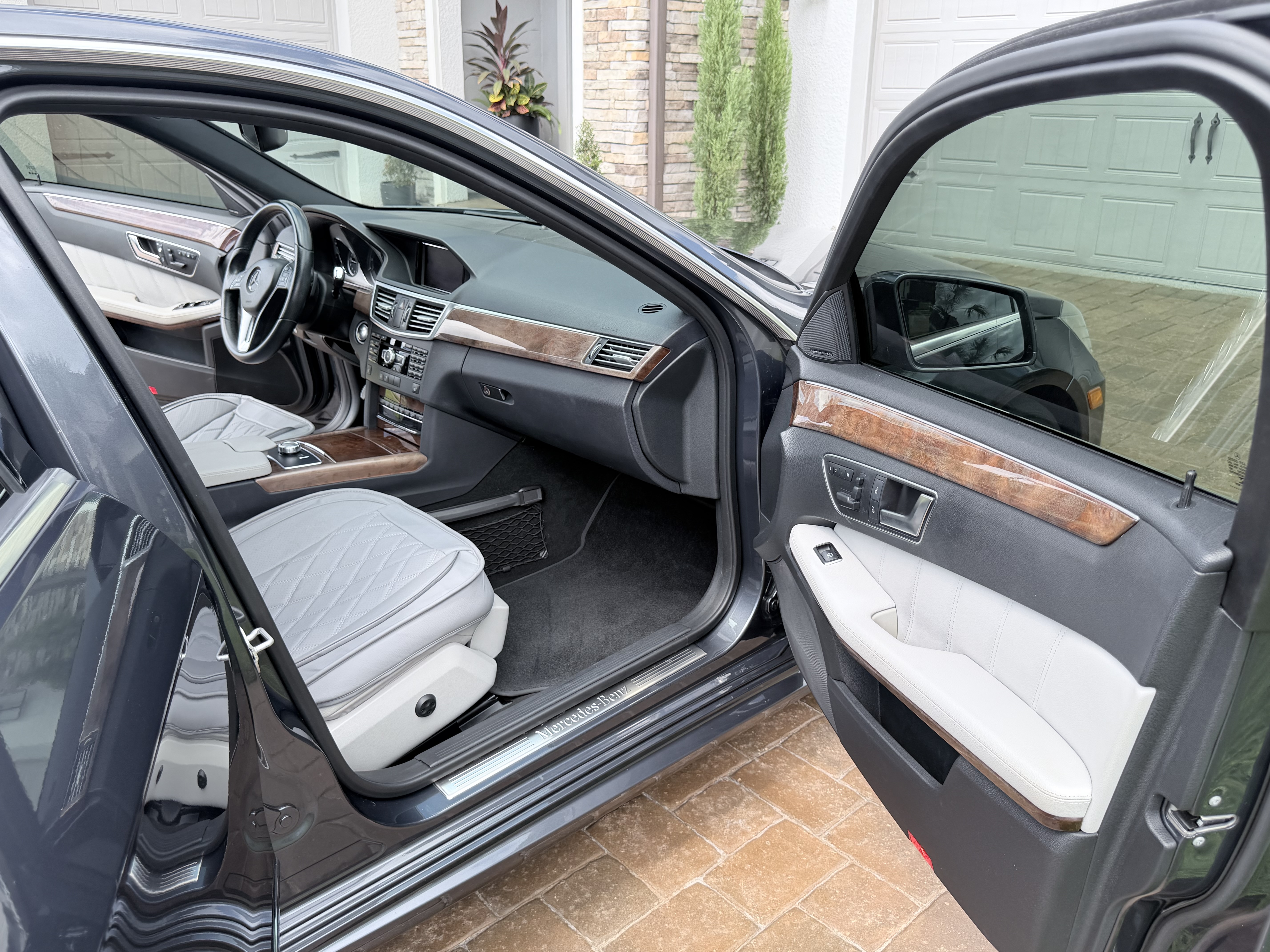 Used 2013 Mercedes-Benz E 350 Sedan image 12