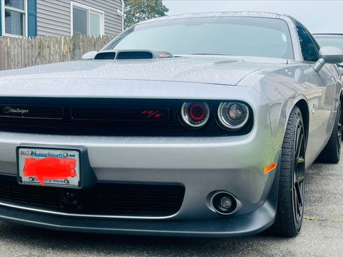Used 2015 Dodge Challenger R/T Scat Pack RWD image 12