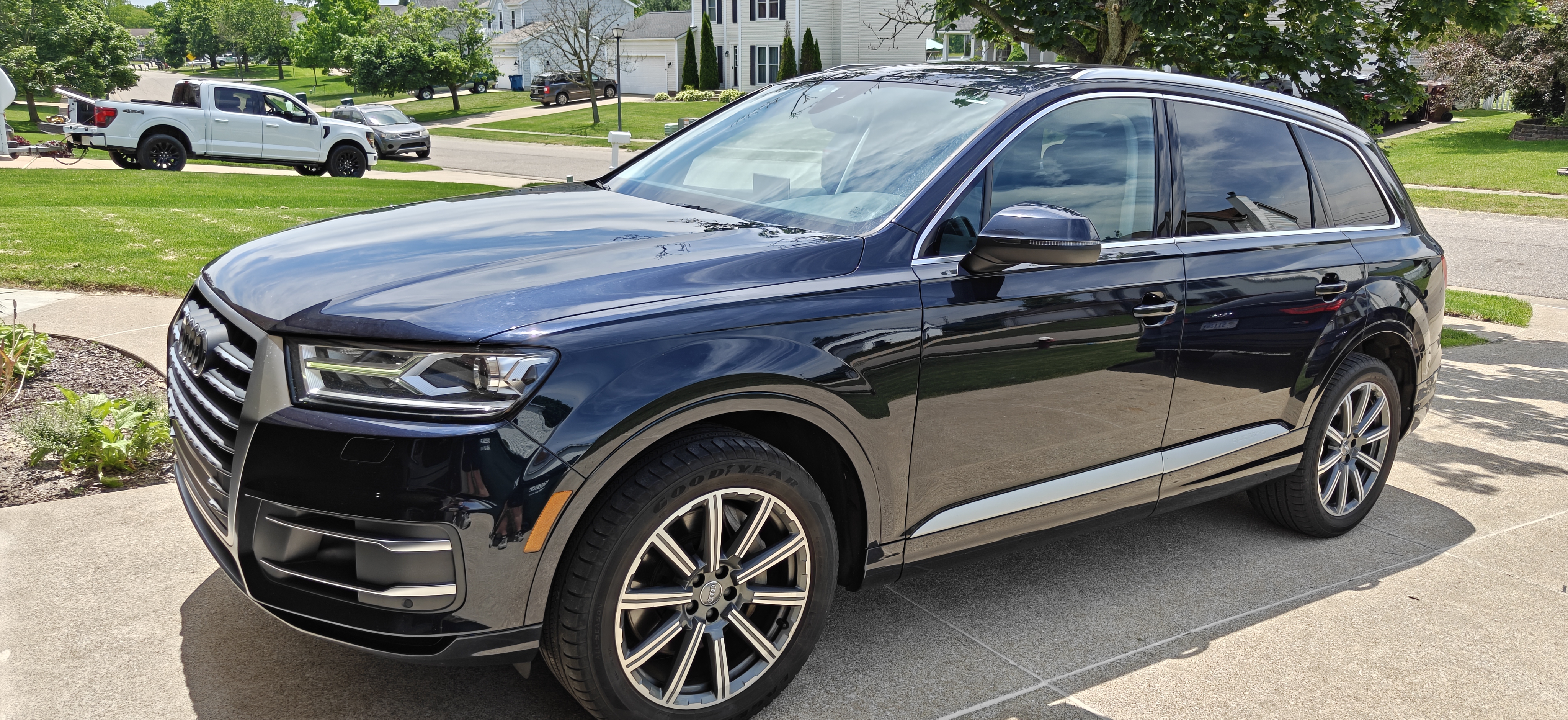 Used 2018 Audi Q7 3.0T Premium Plus w/ Premium Plus Package AWD/4WD image 1