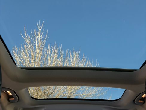 Used 2015 Mercedes-Benz C 300 4MATIC Sedan image 28