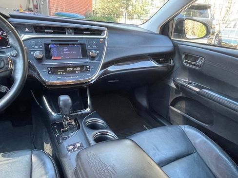Used 2013 Toyota Avalon XLE image 4