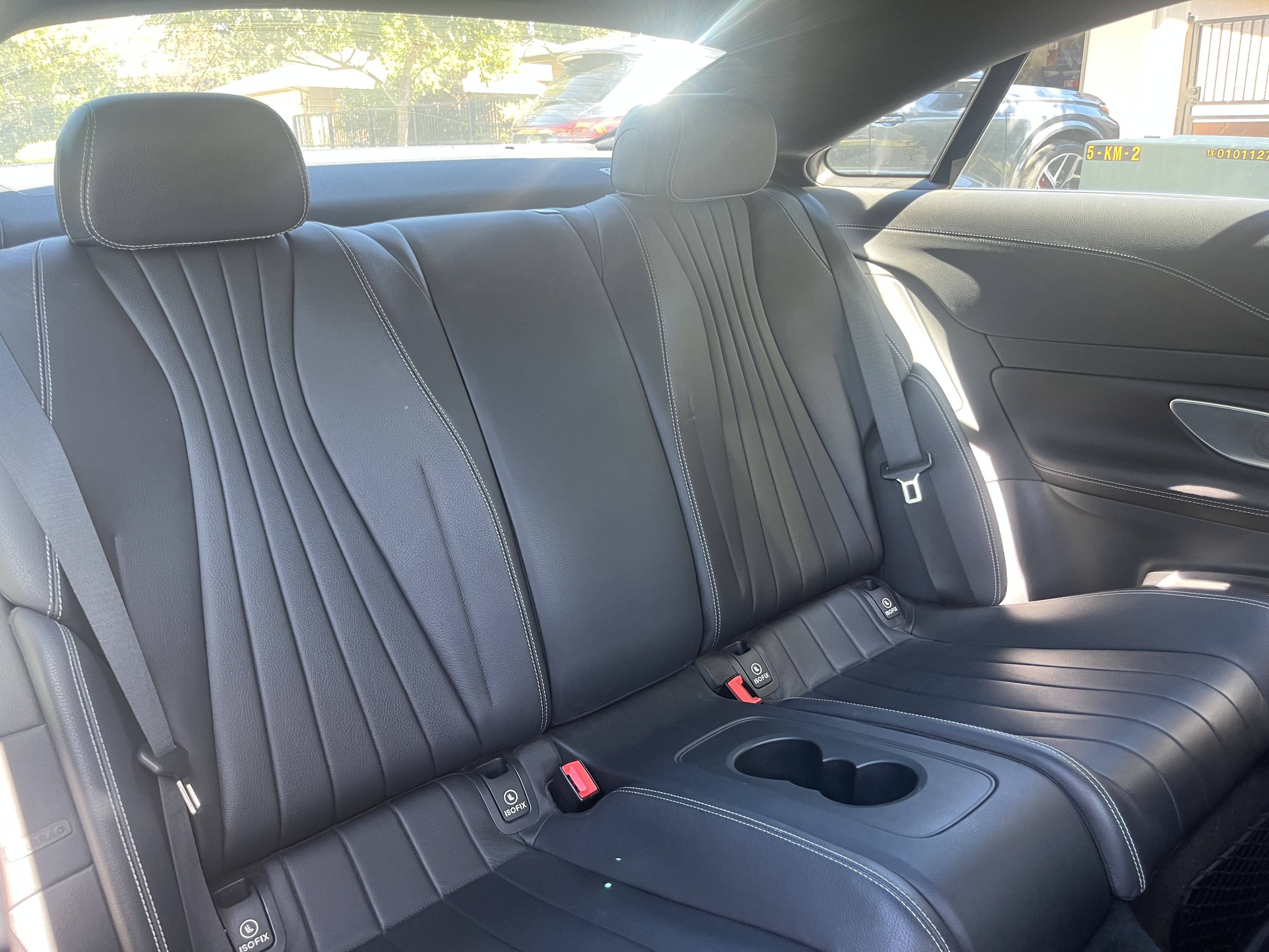 Used 2018 Mercedes-Benz E 400 Coupe image 9