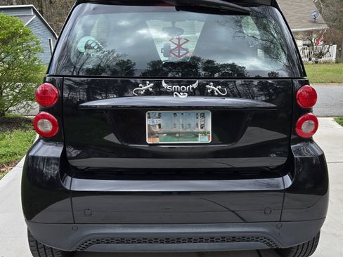 Used 2013 smart fortwo pure image 5