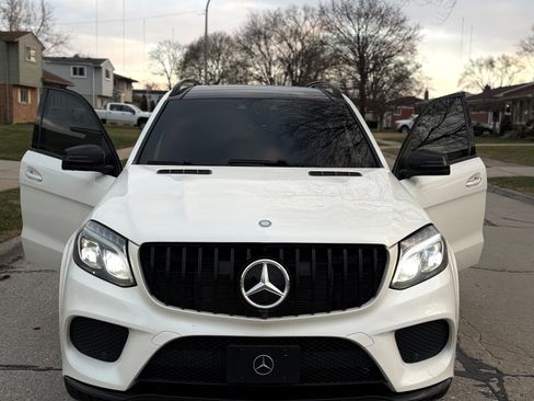 Used 2017 Mercedes-Benz GLS 550 4MATIC image 6
