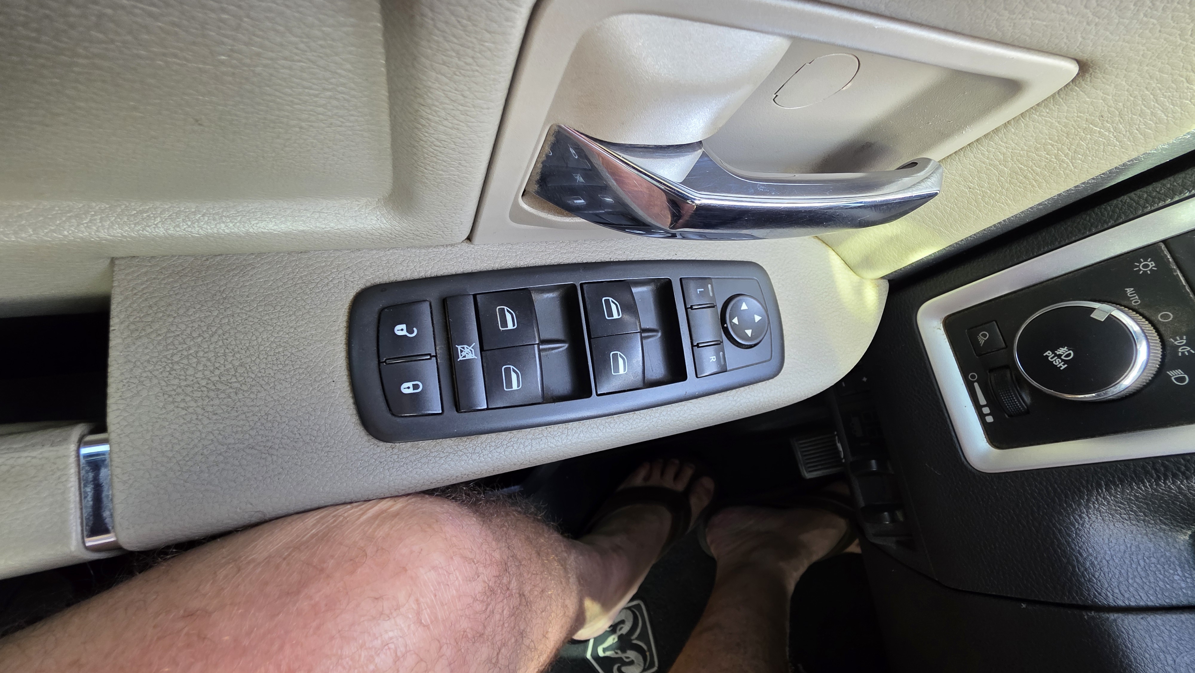 Used 2010 Dodge Ram 2500 Truck SLT w/ Big Horn Regional Pkg RWD image 16