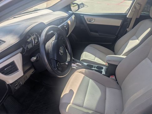 Used 2014 Toyota Corolla LE image 4