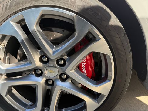 Used 2017 Chevrolet SS RWD image 9