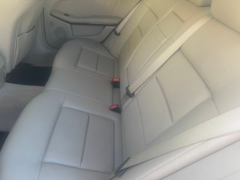 Used 2011 Mercedes-Benz E 350 Sedan image 10