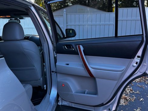 Used 2008 Toyota Highlander Limited image 20