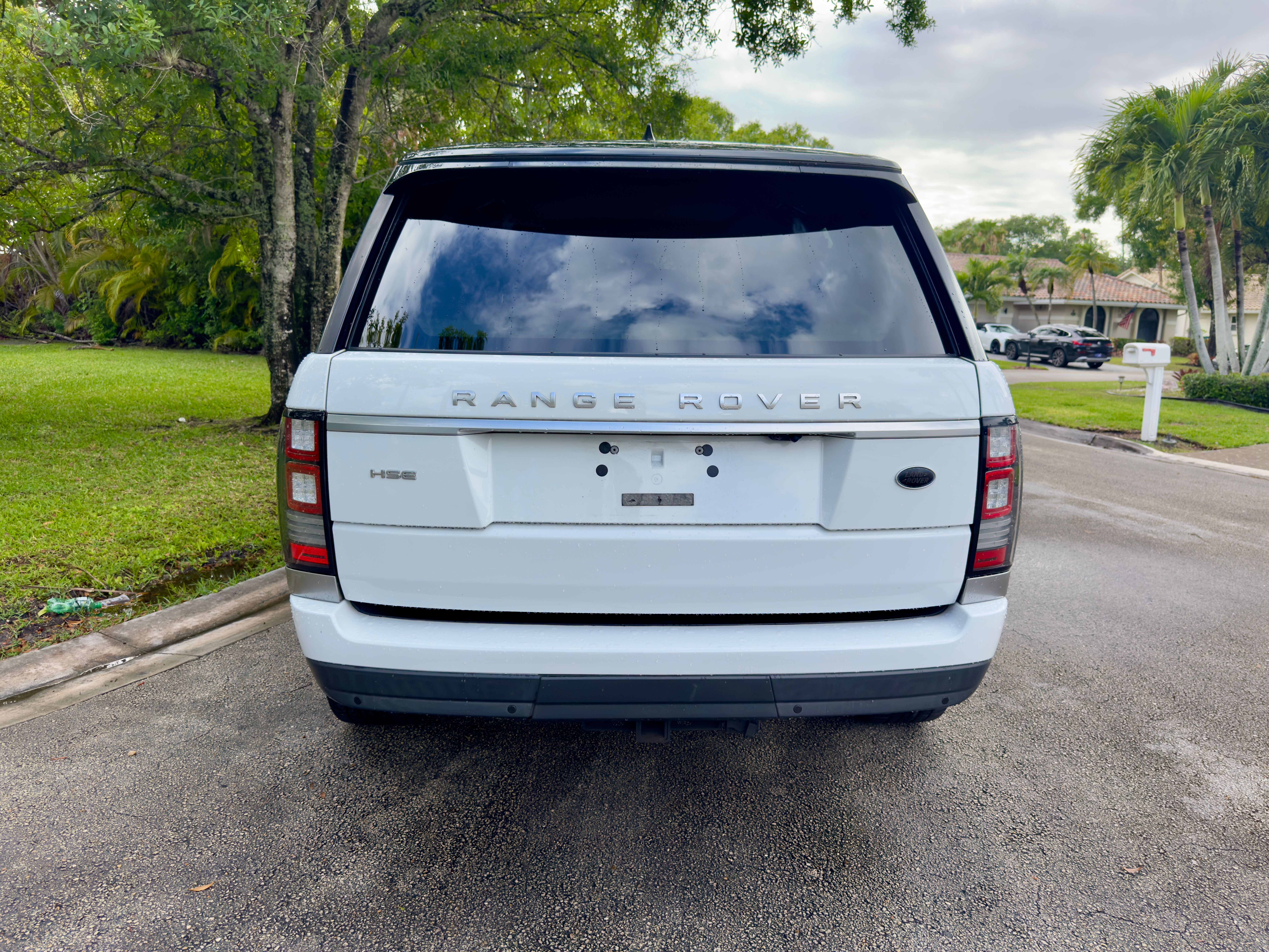 Used 2017 Land Rover Range Rover HSE AWD/4WD image 9