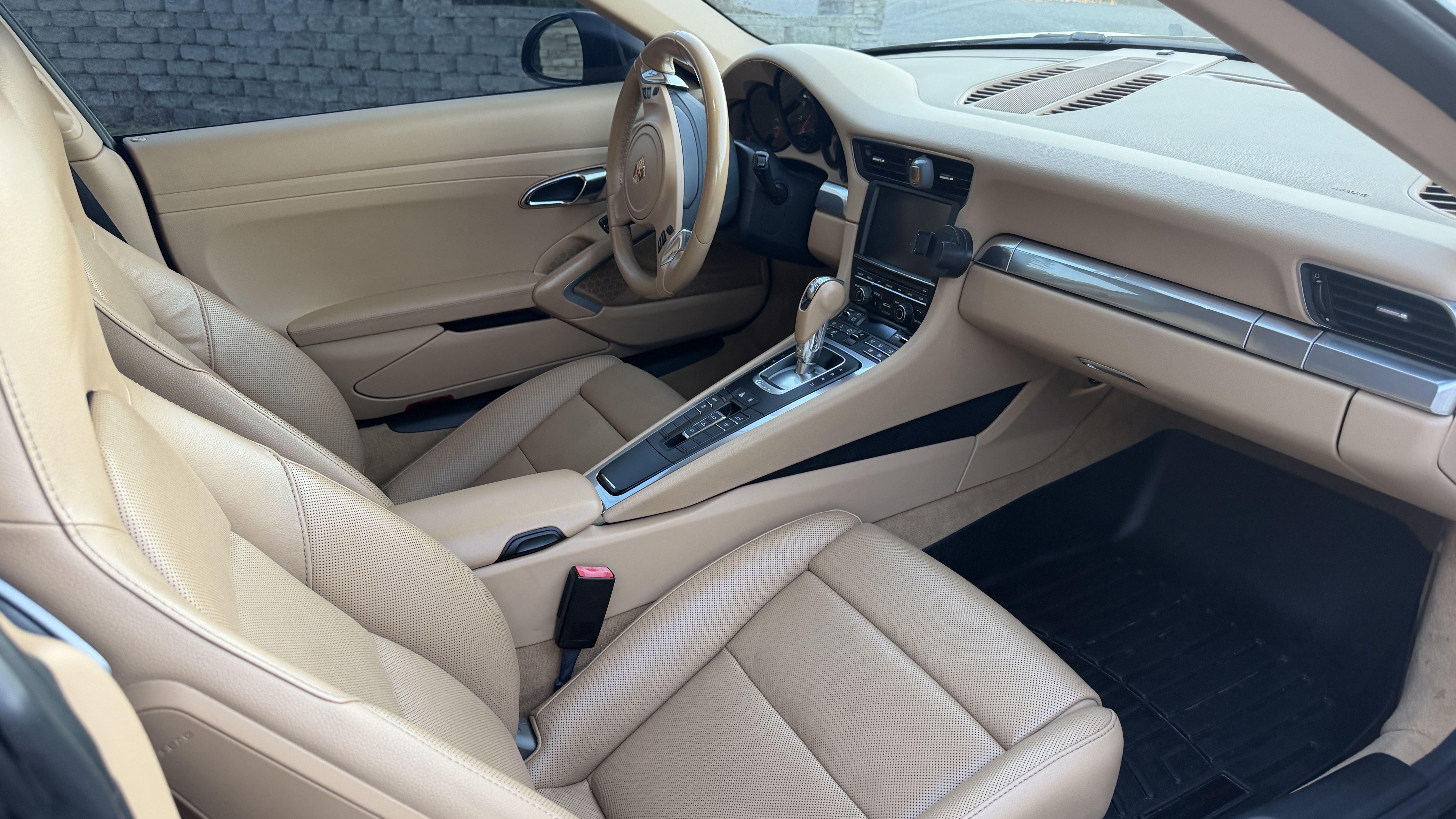 Used 2013 Porsche 911 Carrera image 16