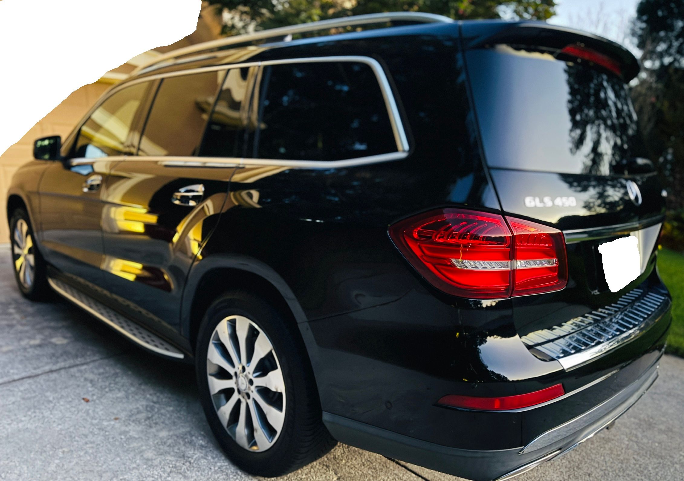 Used 2017 Mercedes-Benz GLS 450 4MATIC image 11
