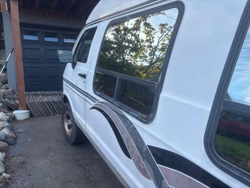 Used 1997 Dodge B2500 RWD image 14