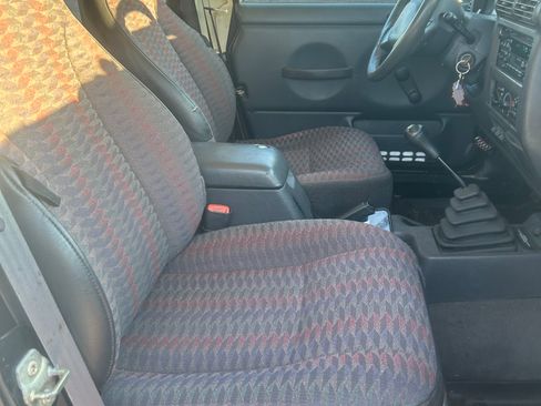 Used 2000 Jeep Wrangler Sport AWD/4WD image 8