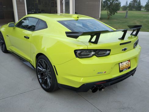 Used 2020 Chevrolet Camaro ZL1 image 6