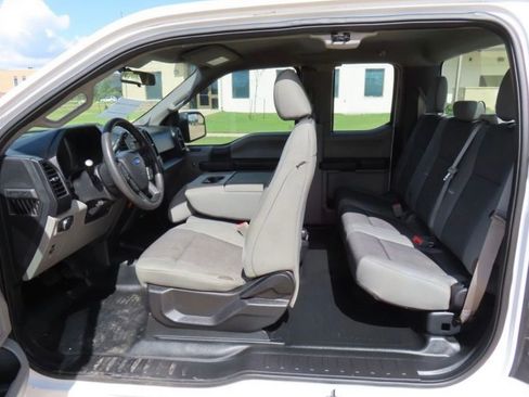 Used 2018 Ford F150 XL w/ Equipment Group 101A Mid image 6