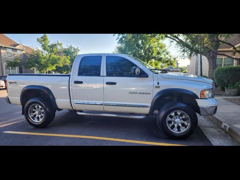 Used 2004 Dodge Ram 2500 Truck SLT image 1