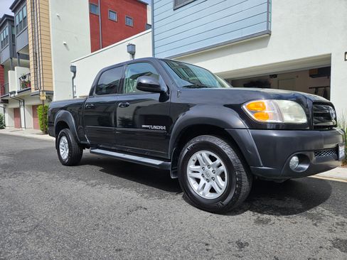 Used 2004 Toyota Tundra Limited image 2