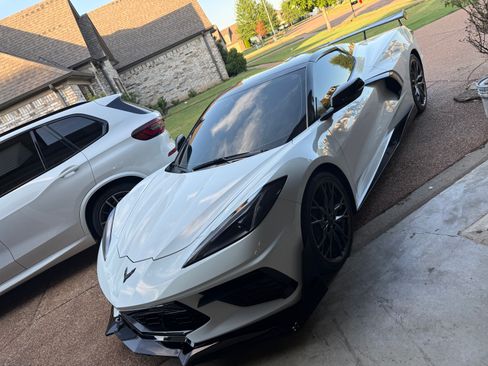 Used 2023 Chevrolet Corvette Stingray Convertible w/ 1LT image 9