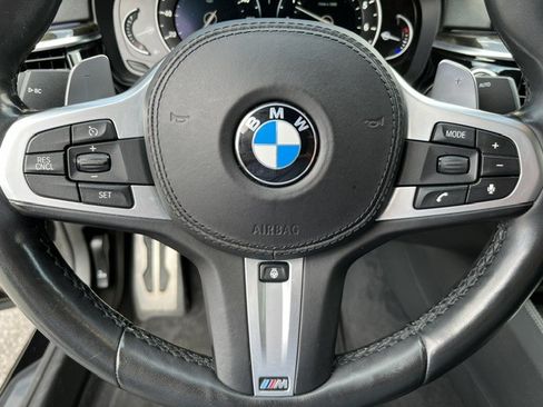 Used 2019 BMW 540i w/ M Sport Package RWD image 14