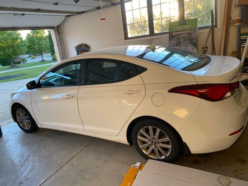 Used 2014 Hyundai Elantra SE w/ Option Group 02 image 6