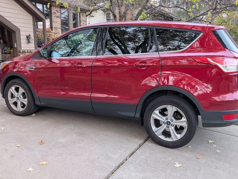 Used 2015 Ford Escape SE image 4