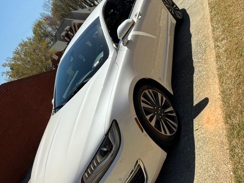 Used 2018 Lincoln MKZ Reserve w/ Technology Package image 2