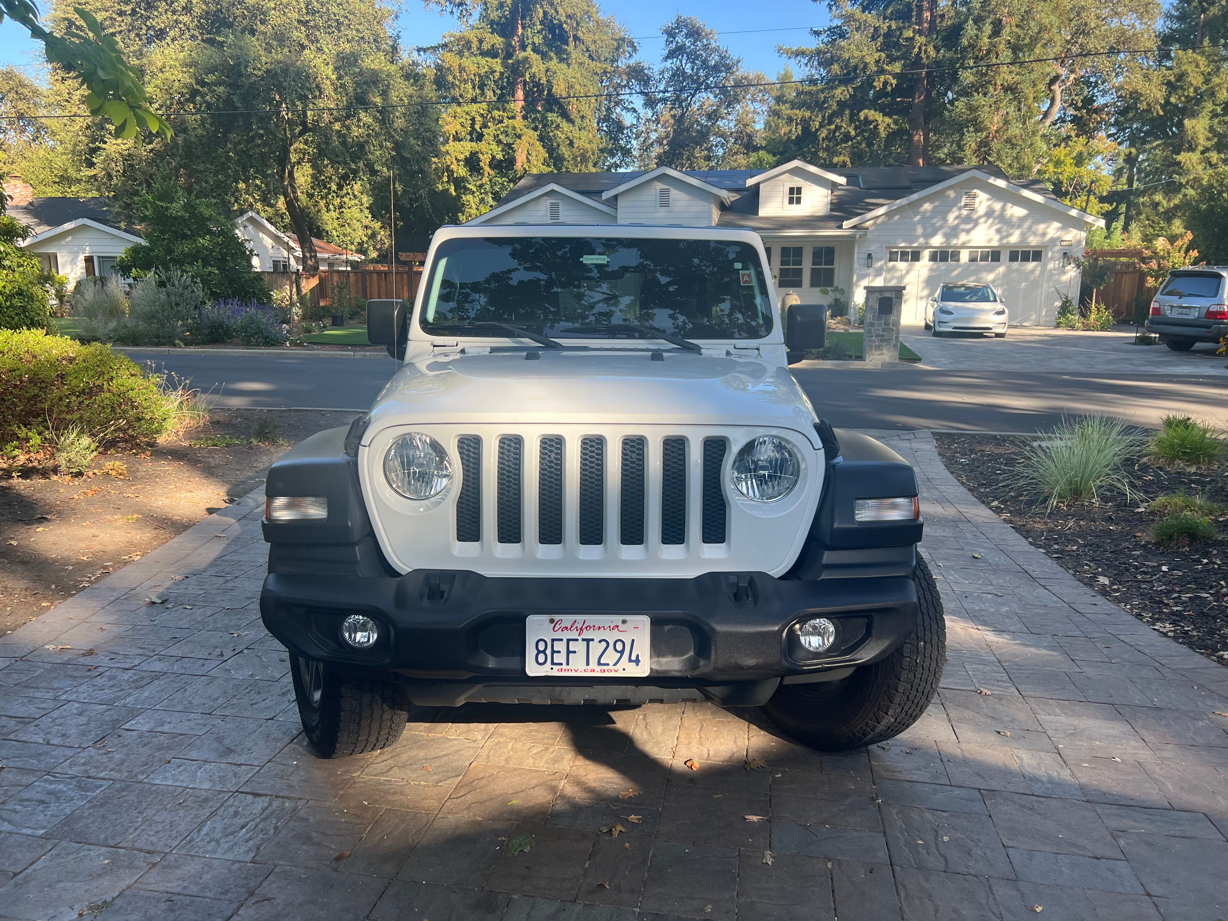 Used 2018 Jeep Wrangler Unlimited Sport S AWD/4WD image 2