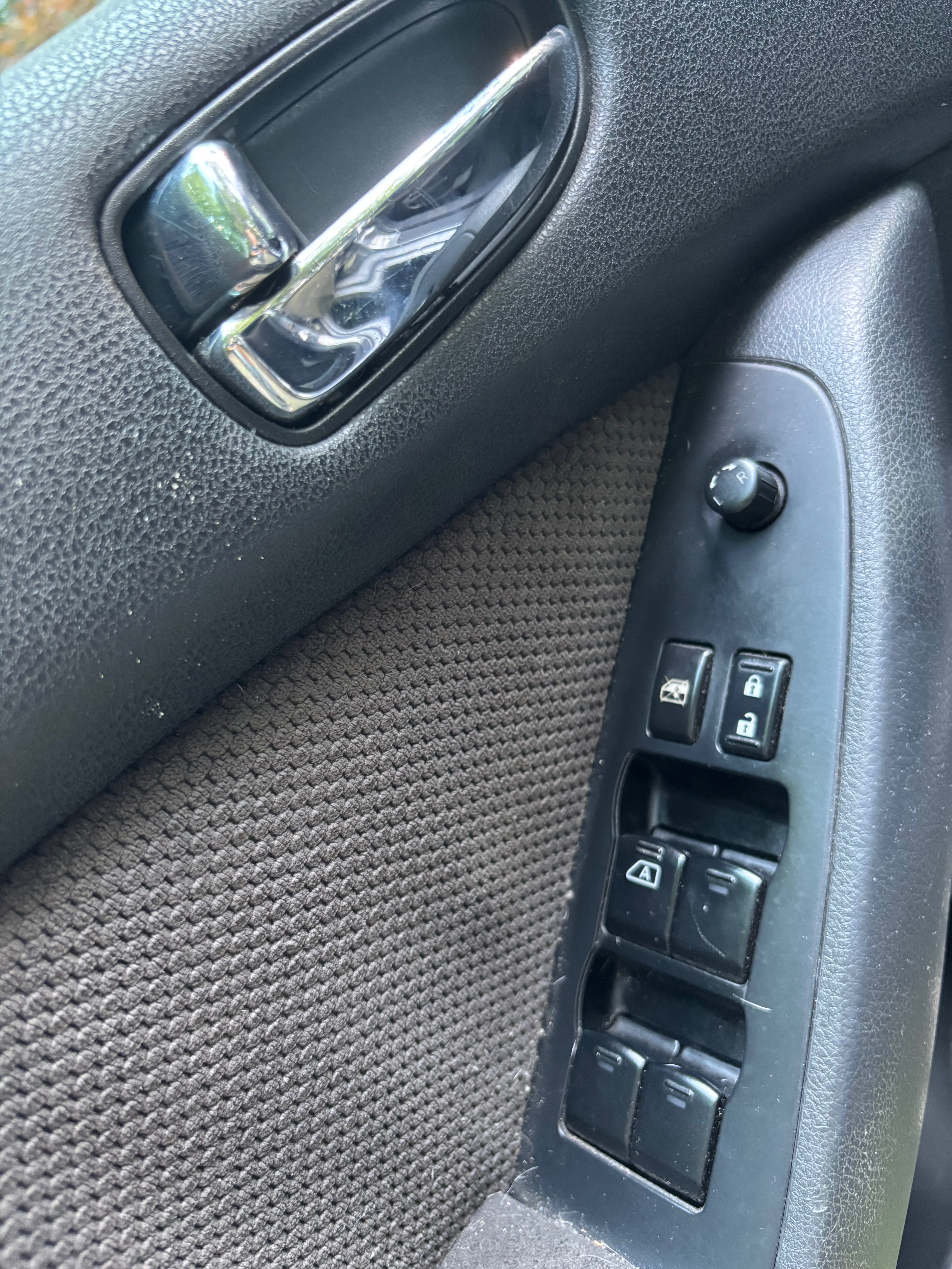 Used 2009 Nissan Altima Hybrid Sedan FWD image 10