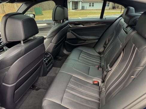 Used 2018 BMW M550i xDrive w/ Cold Weather Package image 28