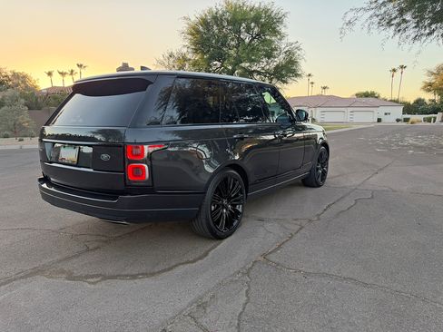 Used 2018 Land Rover Range Rover Supercharged AWD/4WD image 5