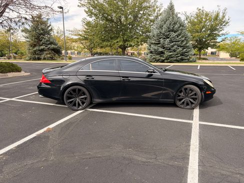 Used 2007 Mercedes-Benz CLS 550 image 5