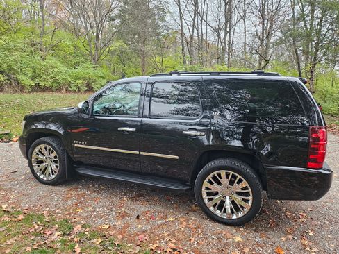 Used 2011 Chevrolet Tahoe LTZ image 6
