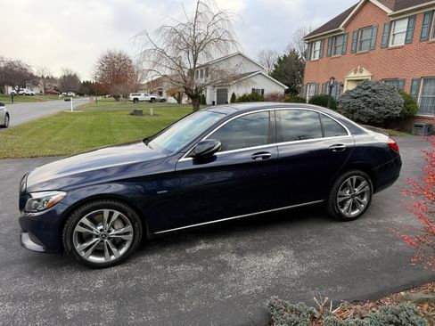 Used 2018 Mercedes-Benz C 350e Sedan image 10