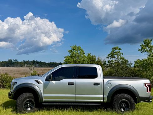 Used 2017 Ford F150 Raptor AWD/4WD image 1