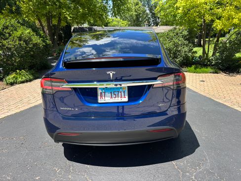 Used 2016 Tesla Model X 90D AWD/4WD image 13