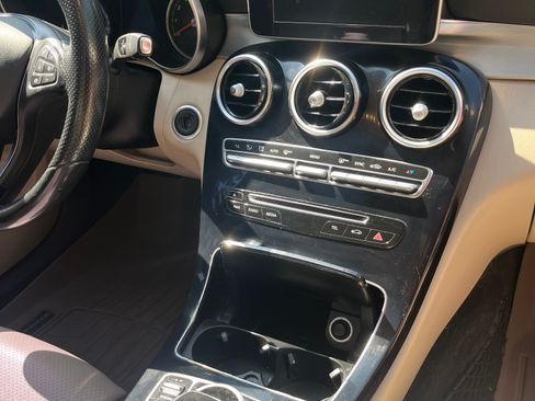 Used 2016 Mercedes-Benz C 300 4MATIC Sedan image 13