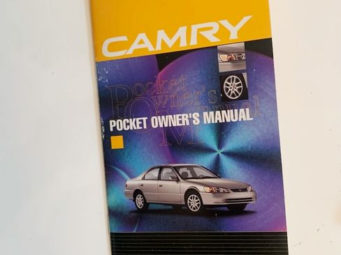 Used 2001 Toyota Camry XLE image 17