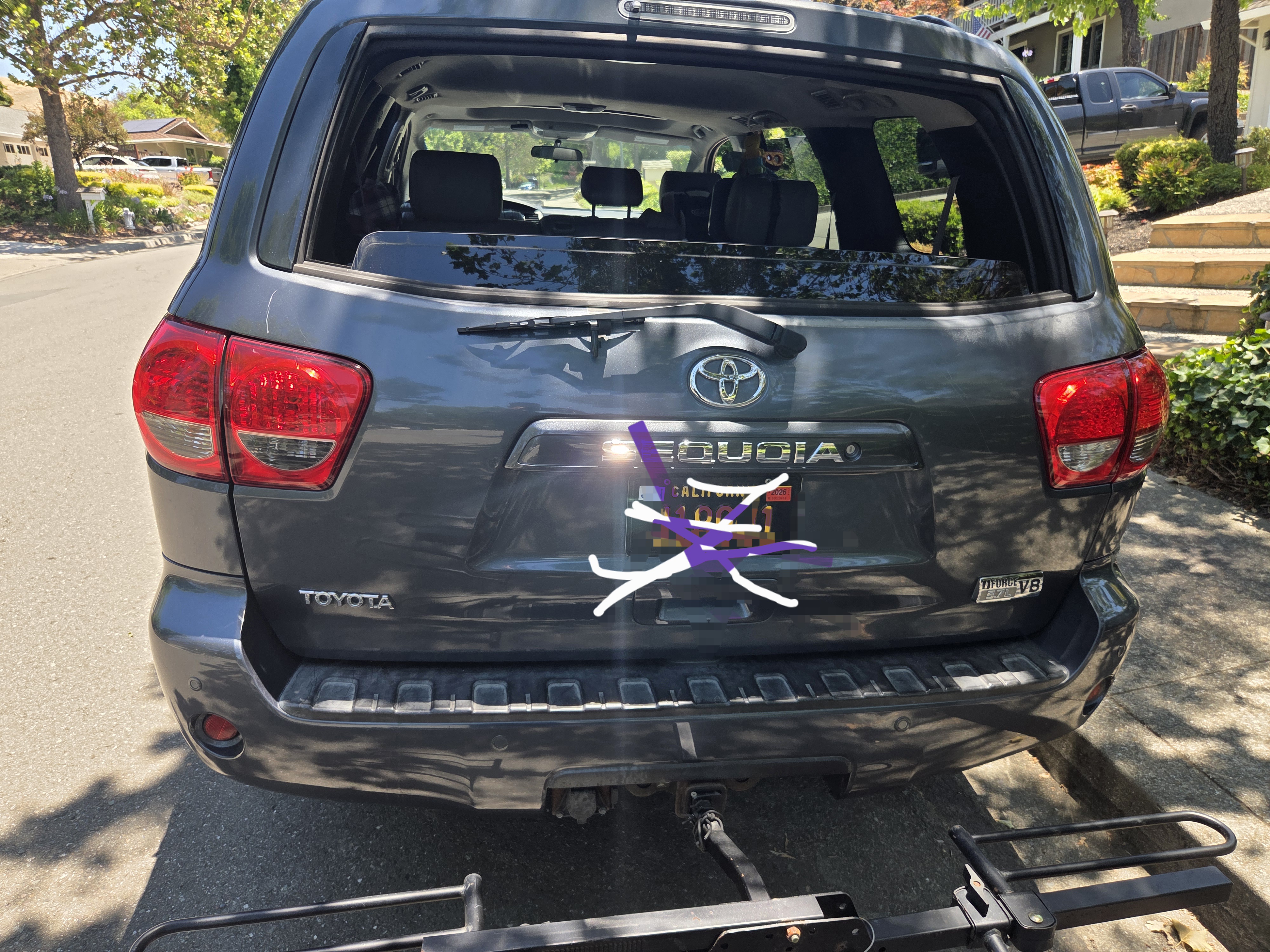 Used 2008 Toyota Sequoia SR5 RWD image 2