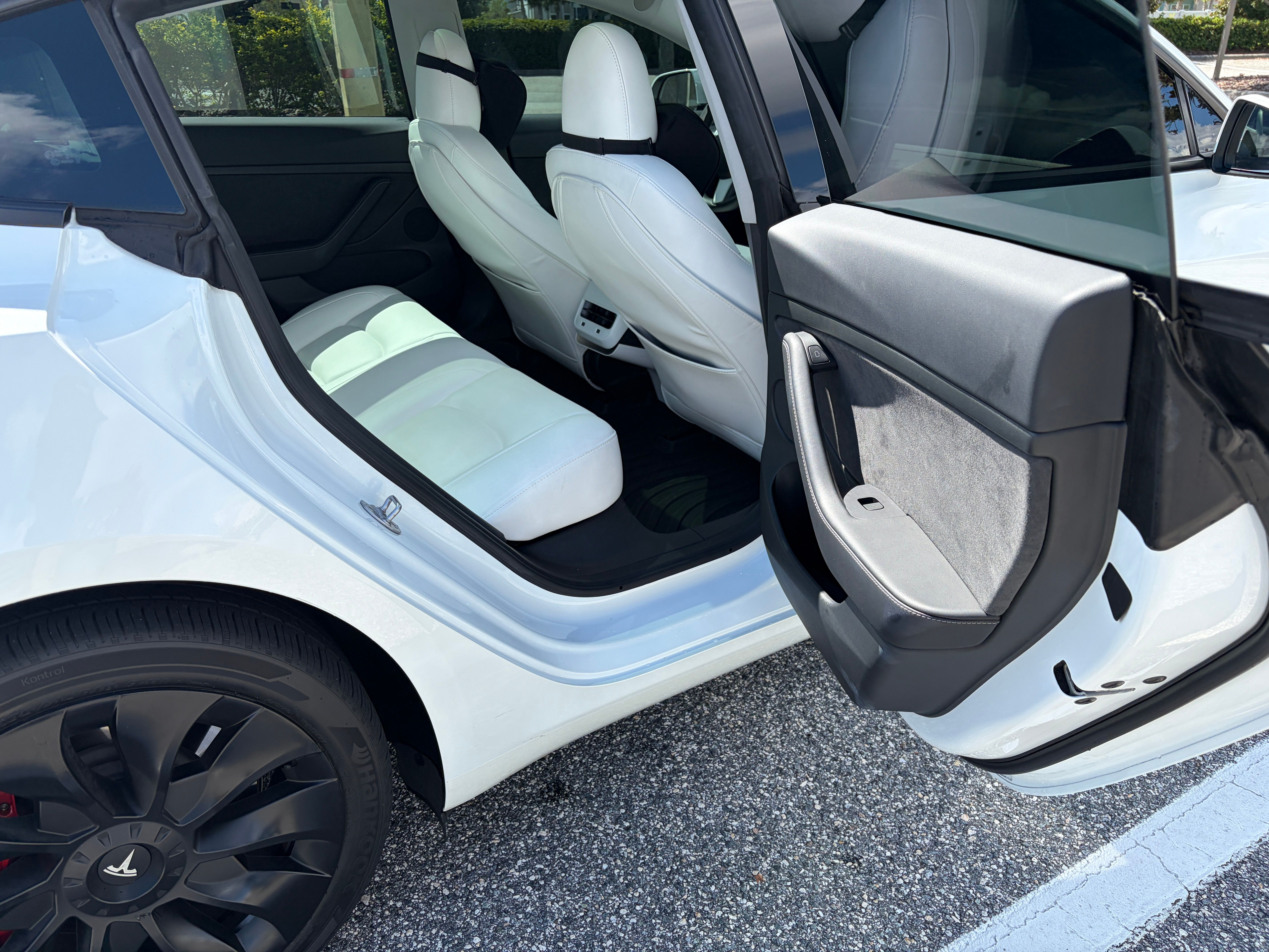 Used 2023 Tesla Model 3 Standard Range RWD image 15